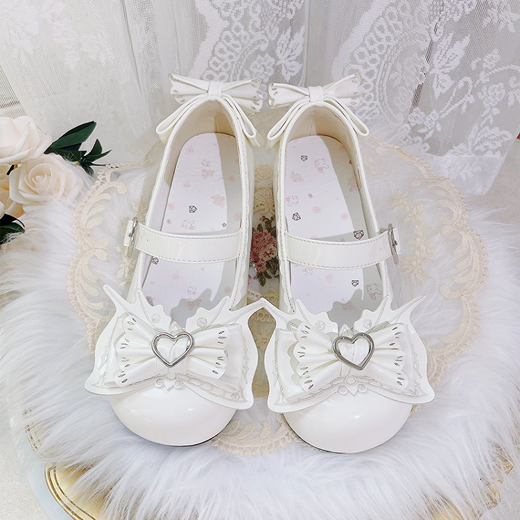 Sweet Lolita Milk White Bow Heart Buckle Strap Block Heel Mary Janes - XIN MENG | CoyBunny
