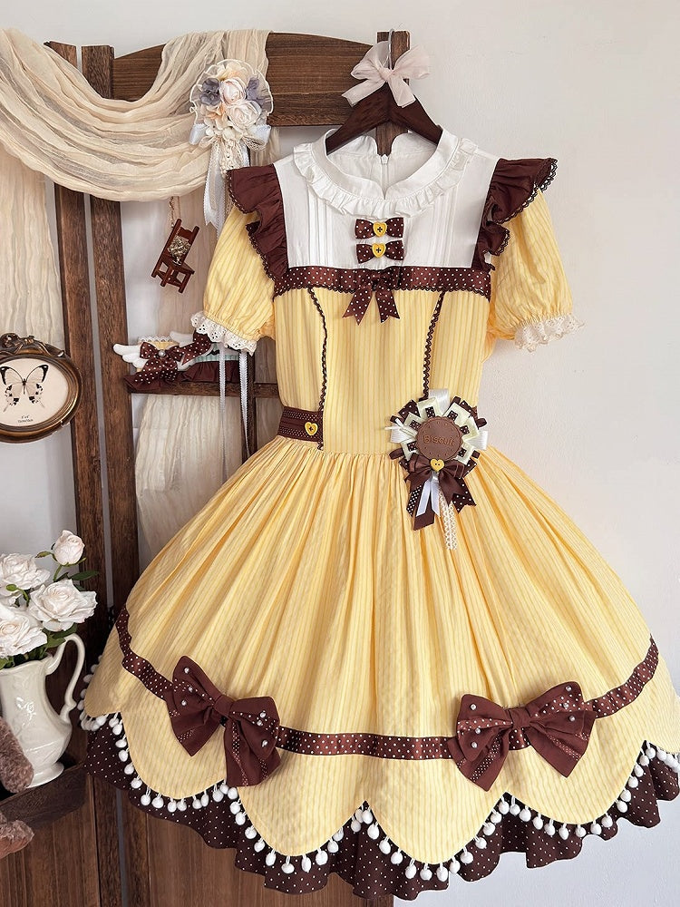Sweet Lolita Brooch in Two Colorways - Alice in Wonderland Lolita | CoyBunny