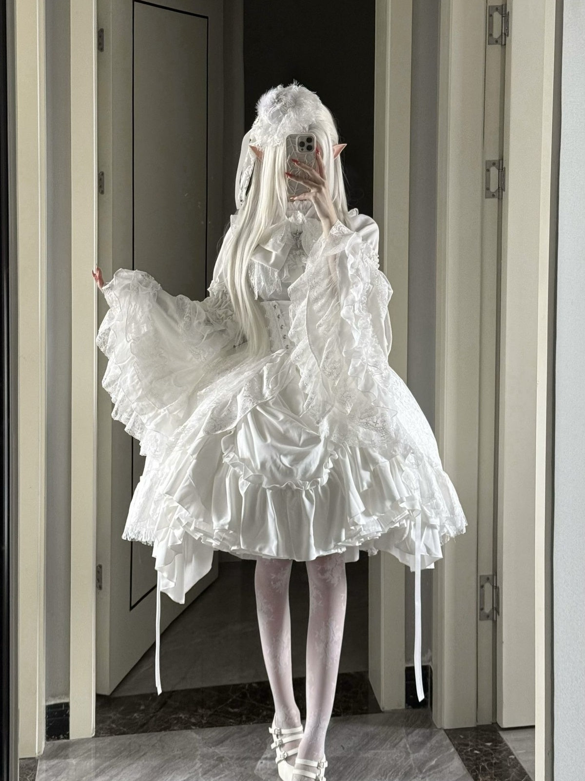 White Gothic Lolita Dress Set - Long Sleeve Halloween Cosplay Outfit