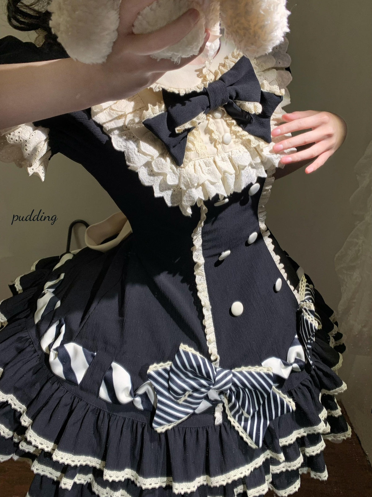 Black Stripe Sweet Lolita OP Dress Full Set with Hat & Detachable Sleeves