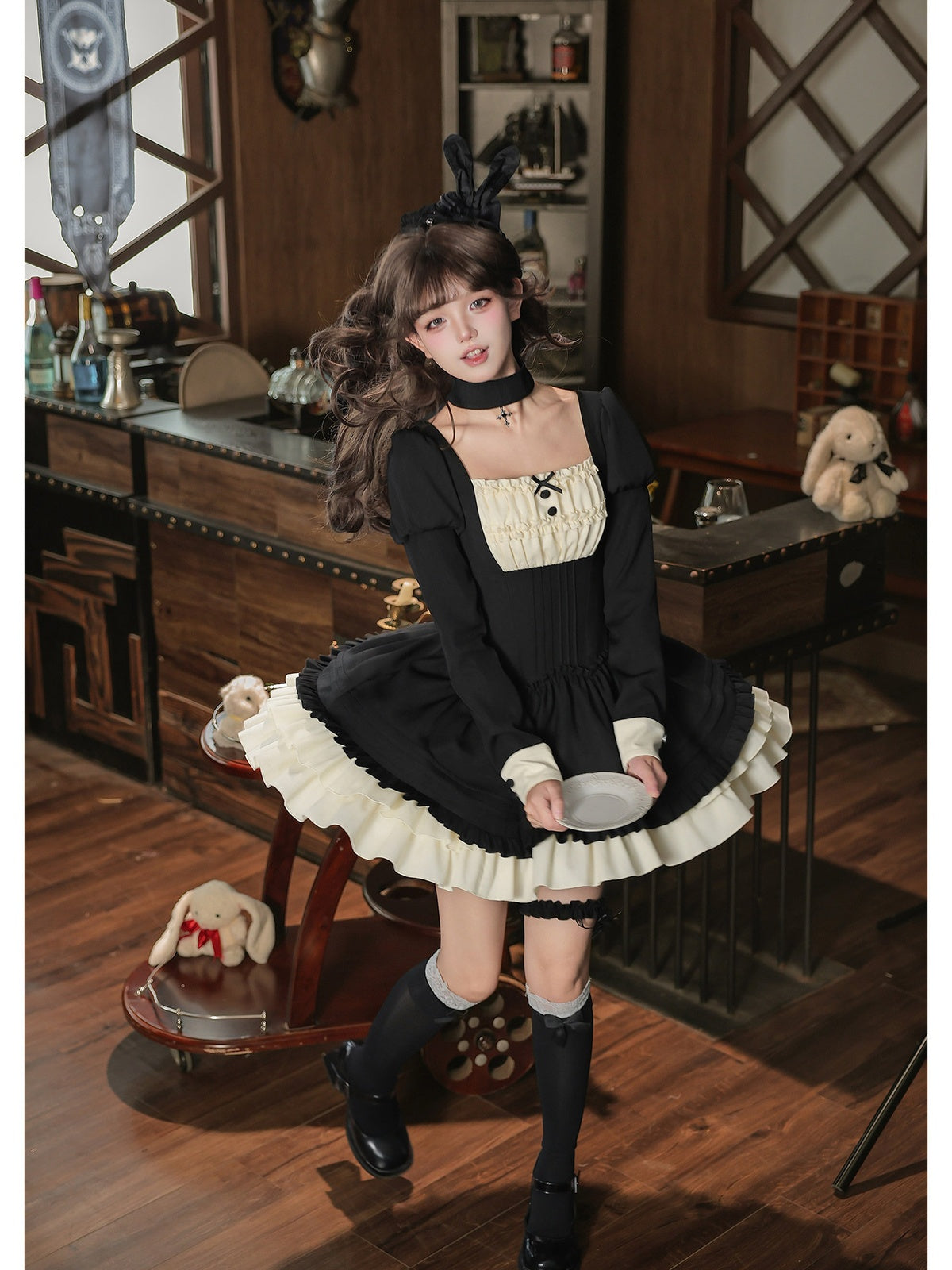 Black Vintage Square Neck Lolita OP Set with Leg Ring & Choker