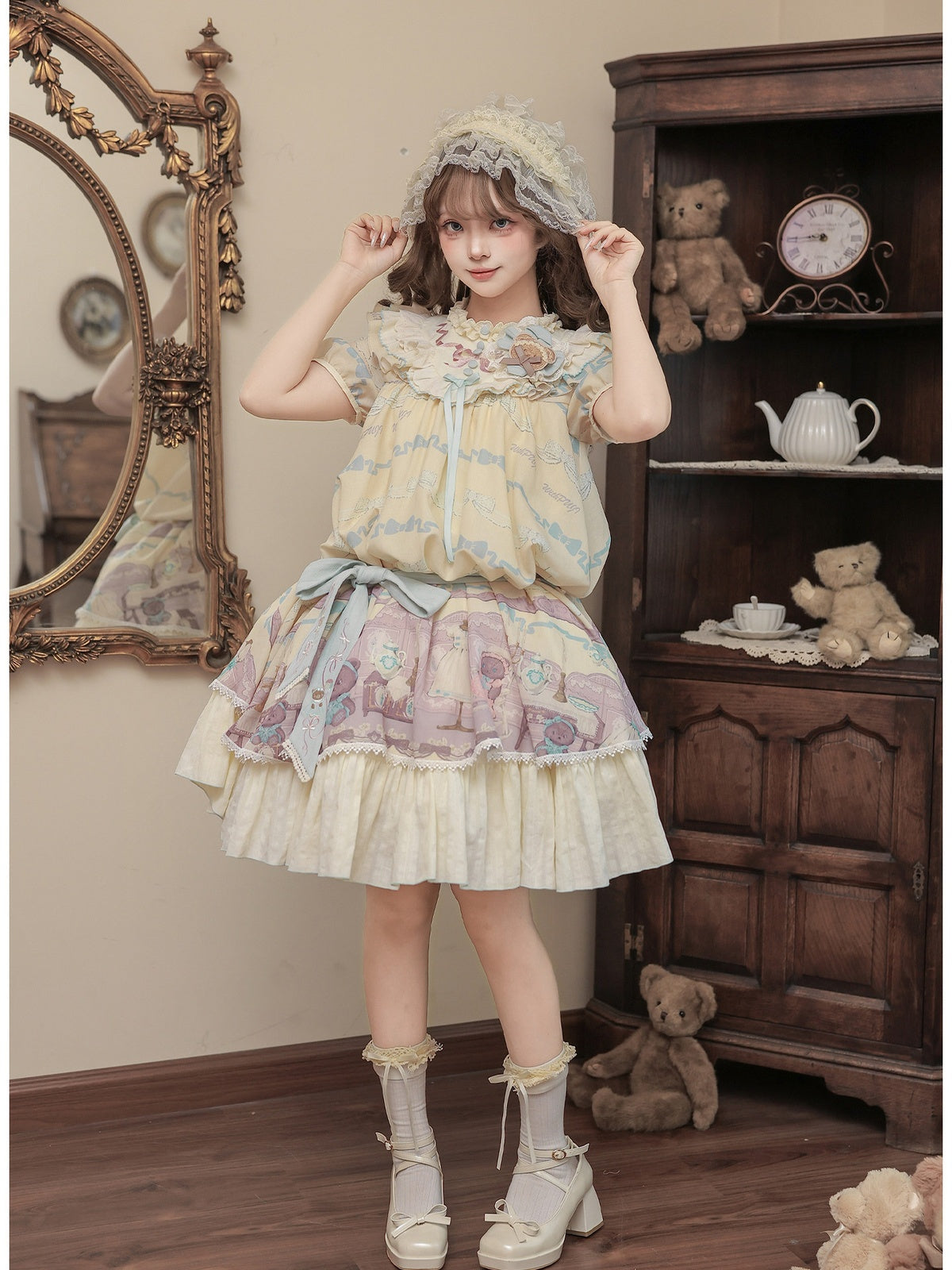 Pale Yellow Doll Lolita Bear Print OP Set with Bonus Accessories
