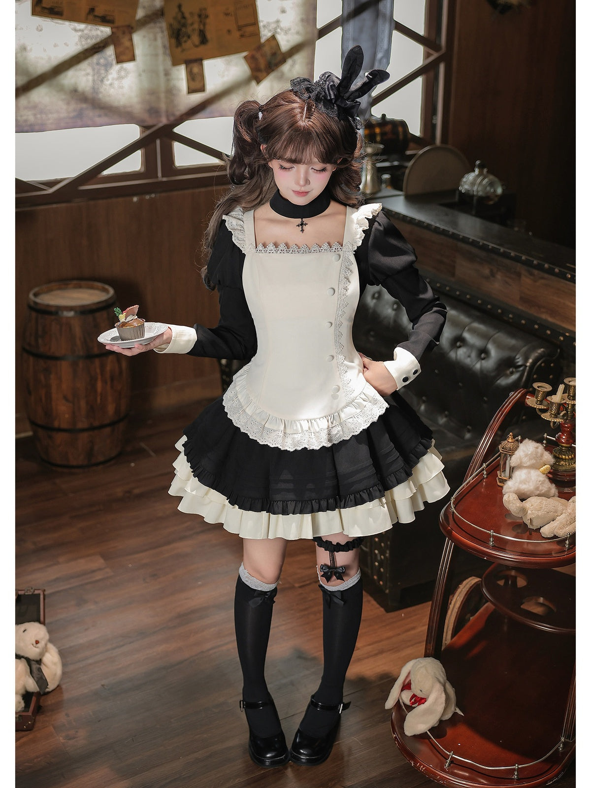Black Vintage Square Neck Lolita OP Set with Leg Ring & Choker