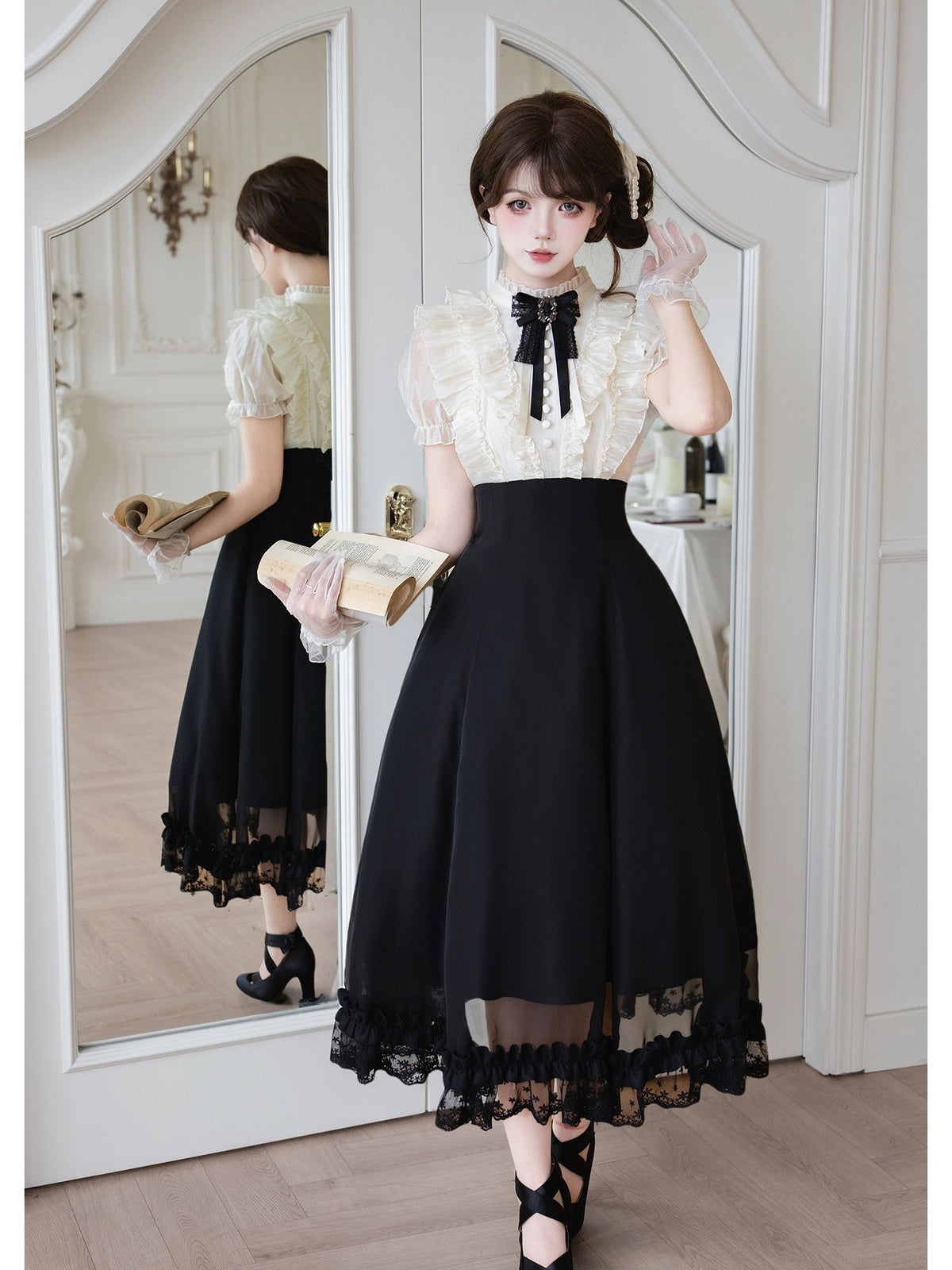 Black Off-White Color Block Lolita Long Dress with Rhinestone Necktie
