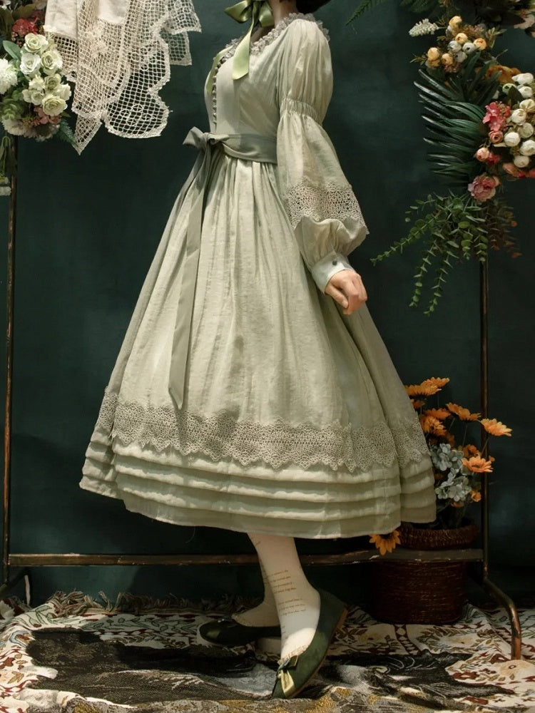 Green Square Neck Classic Lolita Long Sleeve OP | CoyBunny