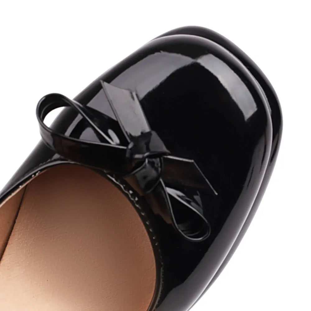 33-43 Sweet Platform Round Toe Square Heel Cross Straps Patent Leather Shoes | CoyBunny