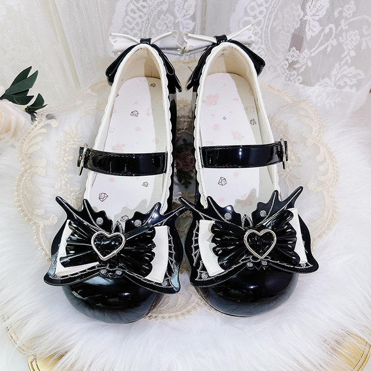 Sweet Lolita Black Bow Heart Buckle Strap Block Heel Mary Janes | CoyBunny