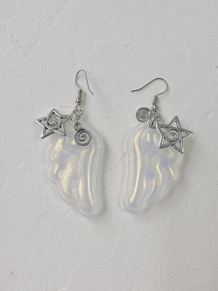 White Wing Earrings with Star Decoration - OJOJ | CoyBunny